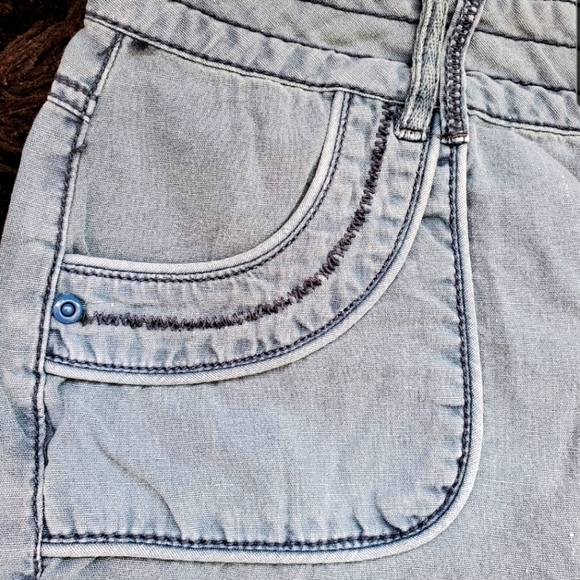 Maurice's Soft Blue Shorts Size 7/8 - Picture 4 of 9